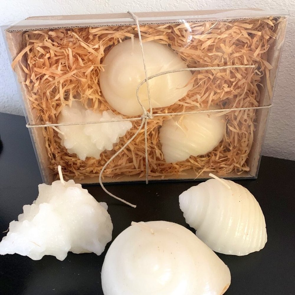 Illuminations box gift set 3 ivory seashell candles ~ lightly scented Christmas